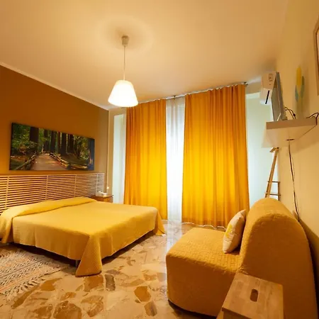 Homestay La Favorita - Ben Collegato Con L'aeroporto, La Di Mondello E Il Centro Citta