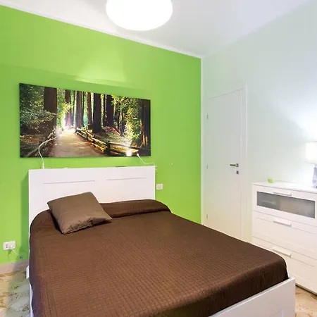 Homestay La Favorita - Ben Collegato Con L'aeroporto, La Di Mondello E Il Centro Citta *