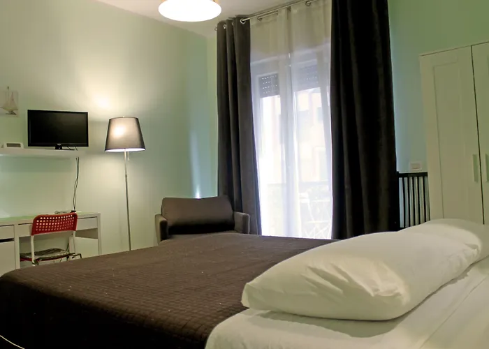 Rum i privatbostad La Favorita - Ben Collegato Con L'aeroporto, La Di Mondello E Il Centro Citta