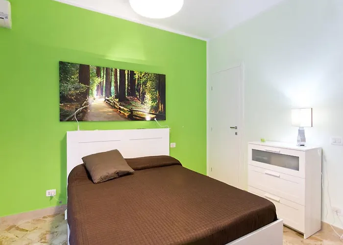 Rum i privatbostad La Favorita - Ben Collegato Con L'aeroporto, La Di Mondello E Il Centro Citta *